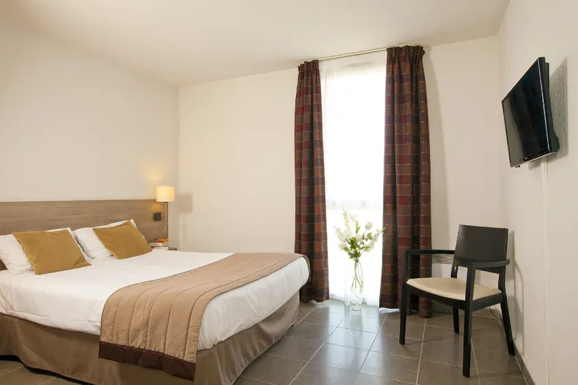 Sejours Et Affaires Hôtel Le Moulin Neuf Manosque - Image 1