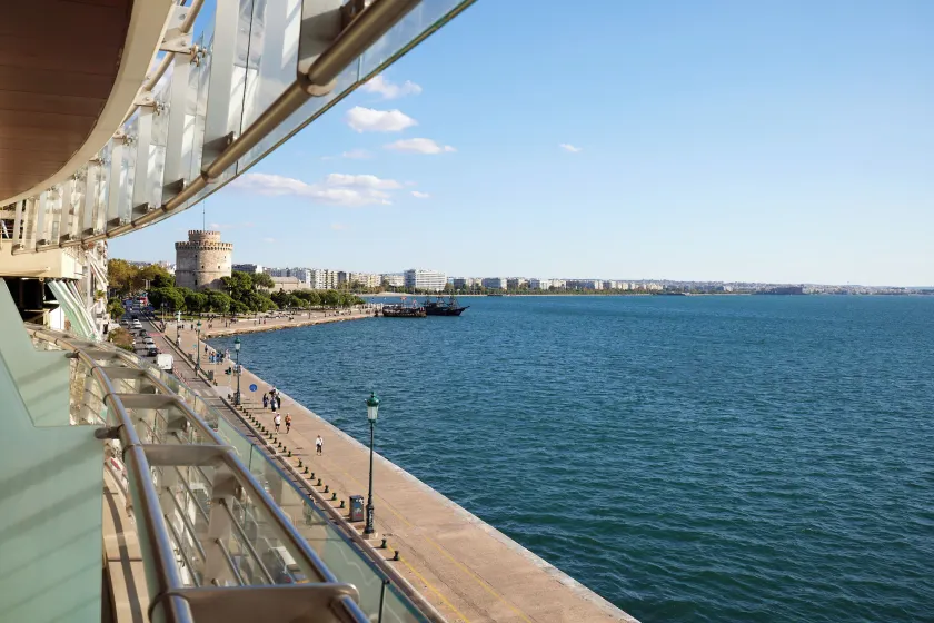 Daios Luxury Living - Image 1