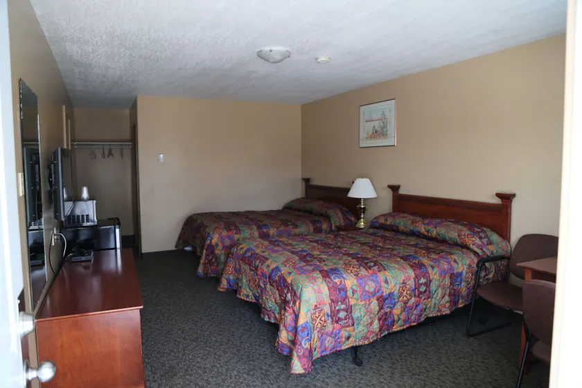 Twilite Motel & RV Park - Image 1
