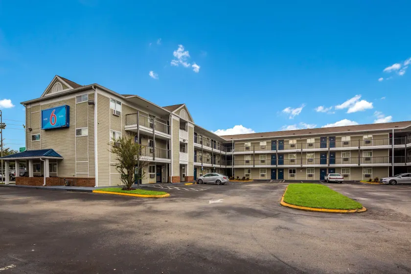 Studio 6 Extended Stay - Jacksonville, FL - South - Image 1