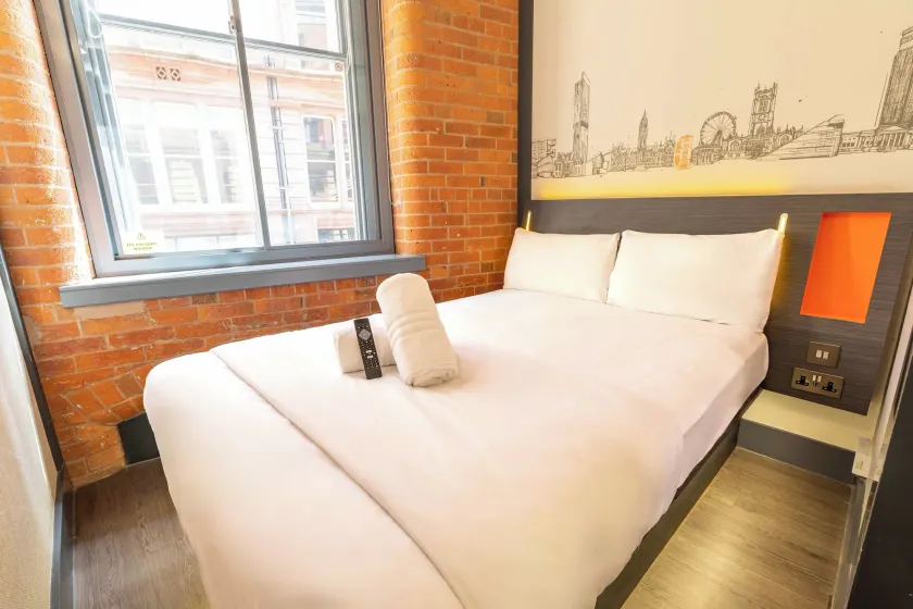 easyHotel Manchester - Image 1