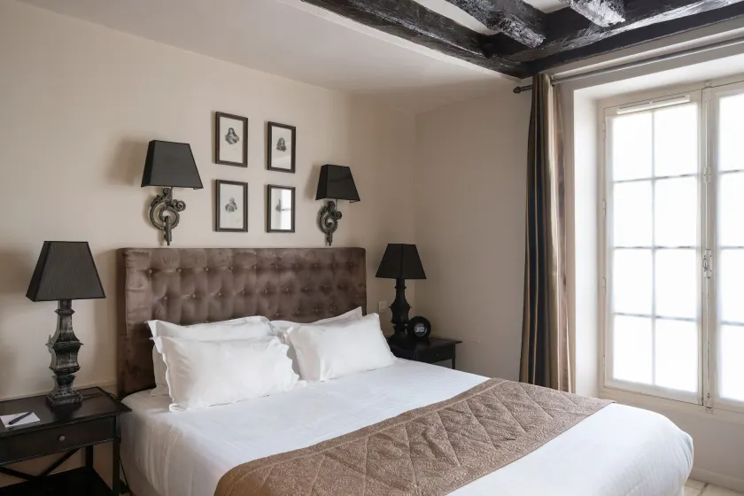 Hôtel Saint-Louis Marais - Image 1