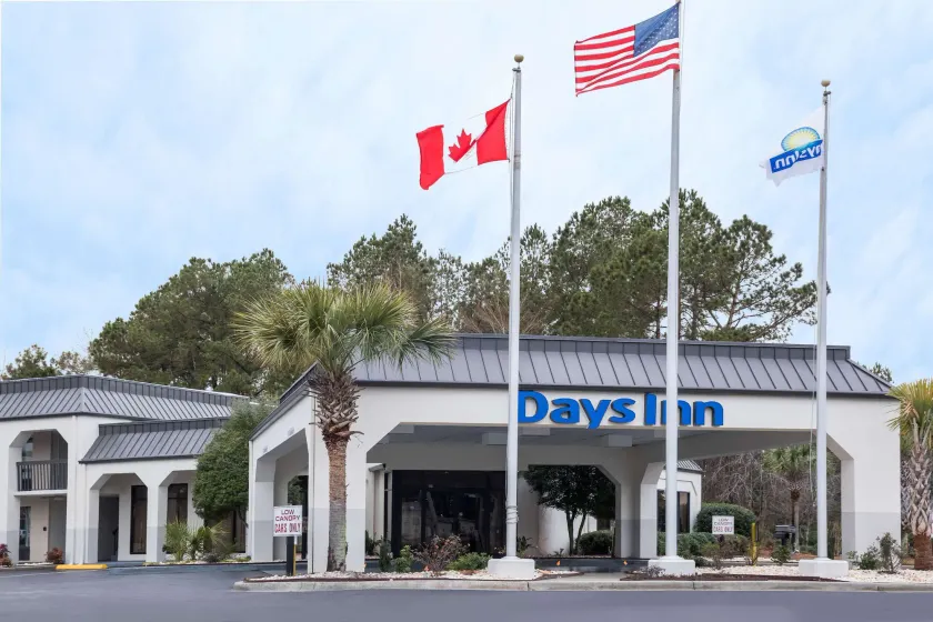 Days Inn by Wyndham Walterboro - Image 1