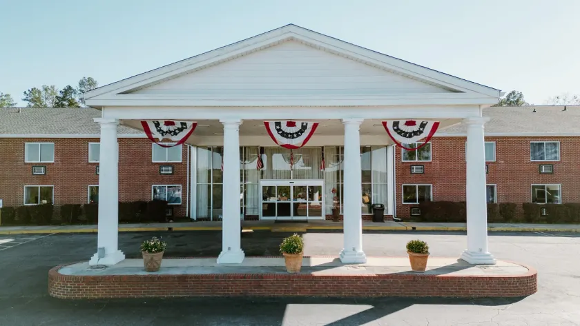 Americas Best Value Inn Phenix City - Image 1