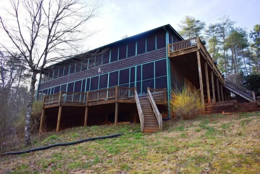 Park Hollow - Image 1