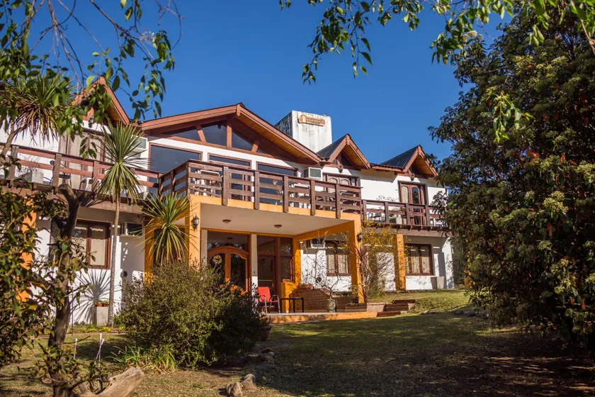 Shemak Posada - Image 1