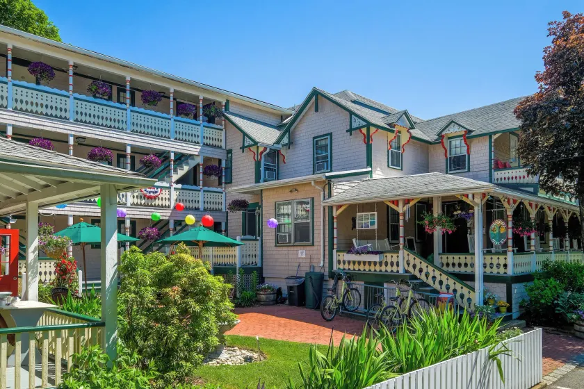 Pequot Hotel - Image 1