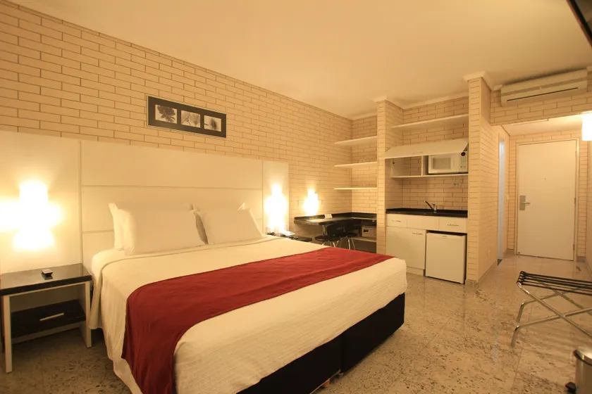 Hotel Confiance Prime Batel - Image 1