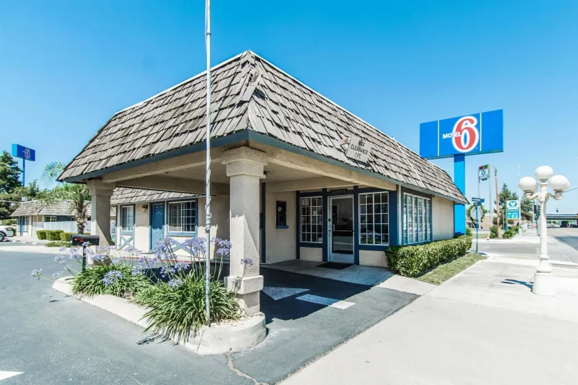 Motel 6-Kingsburg, CA - Image 1