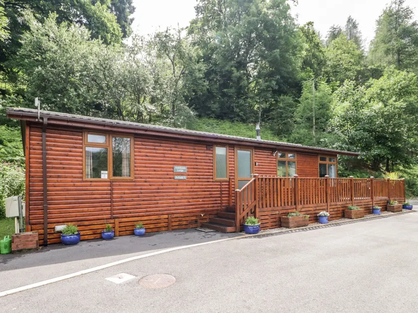 Ambleside Lodge - Image 1