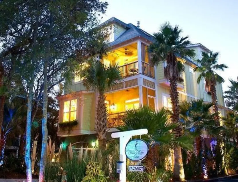 Water's Edge Inn - Adults Only - Image 1