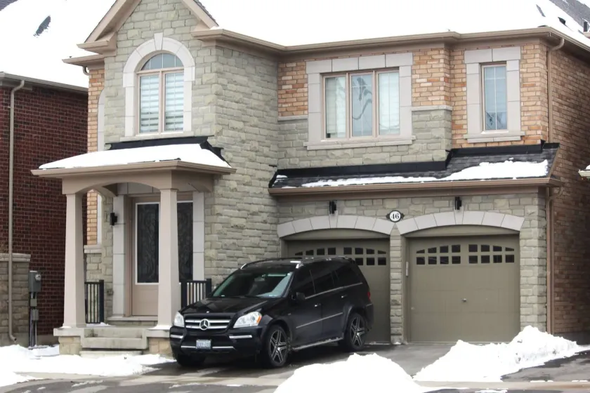 Stunning Furnished 2 Bedroom 2 Washroom Basement Apartment - Image 1
