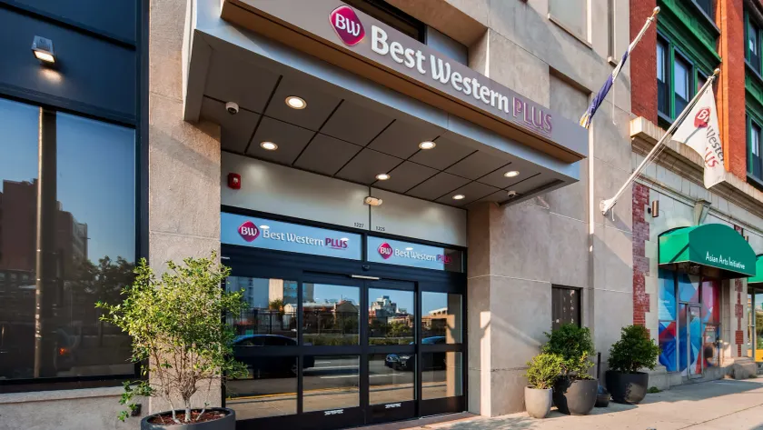 Best Western Plus Philadelphia Convention Center Hotel - Image 1