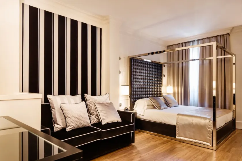 Verona House Aparthotel - Image 1