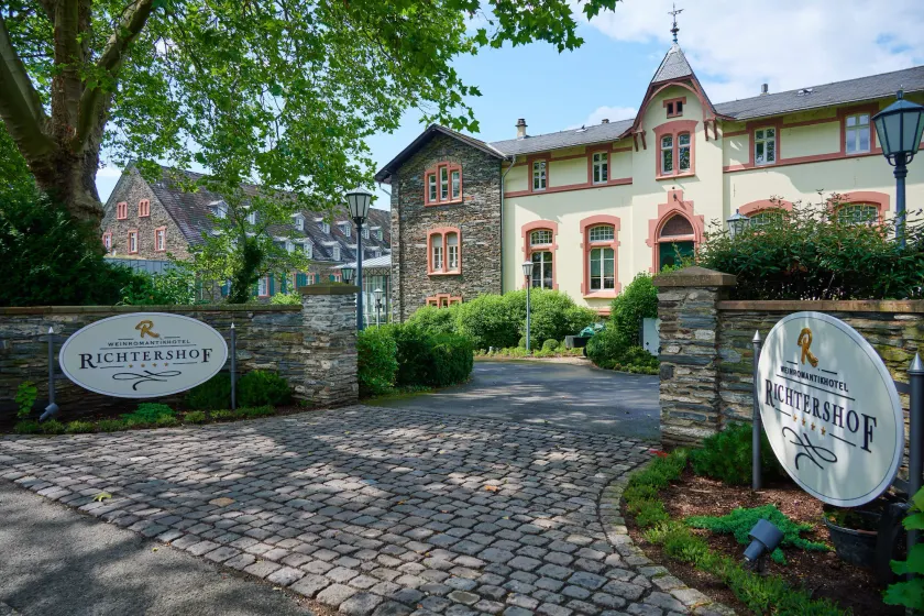 Weinromantikhotel Richtershof - Image 1