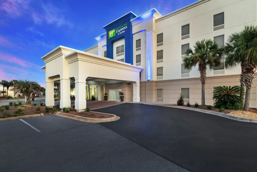 Holiday Inn Express & Suites Destin - Miramar Beach by IHG - Image 1