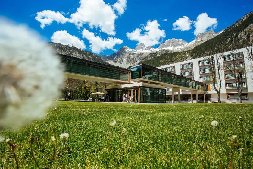 Hotel Continental Balneario de Panticosa - Image 1