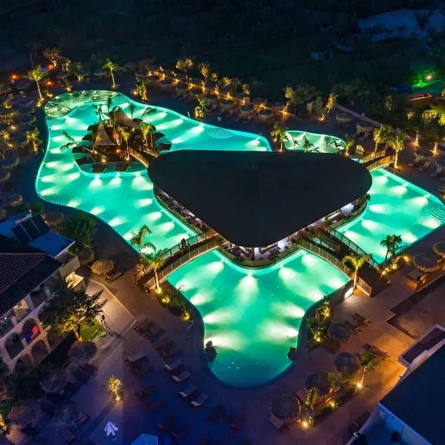 Letsos Hotel - Image 1