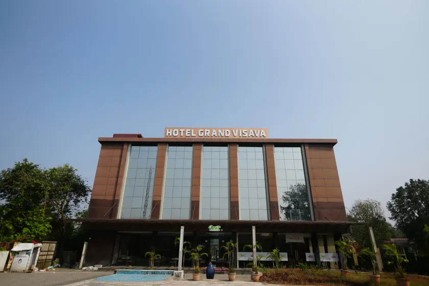 Hotel Grand Visava Lonavala - Image 1