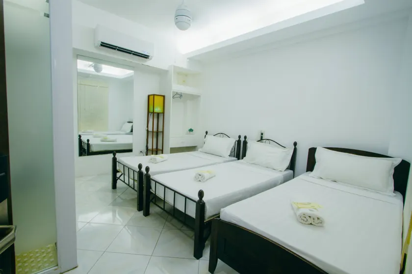 JJ Midcity Inn - Image 1