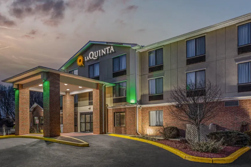 La Quinta by Wyndham Norwich-Plainfield-Casino - Image 1