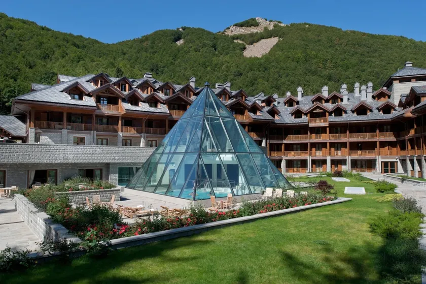 Val di Luce SPA Resort - Image 1