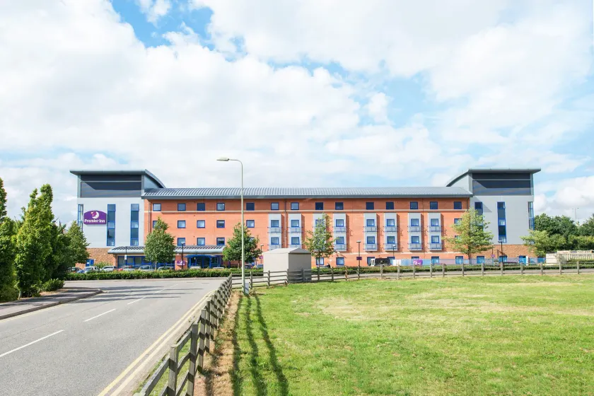 Premier Inn Banbury - M40 J11 - Image 1