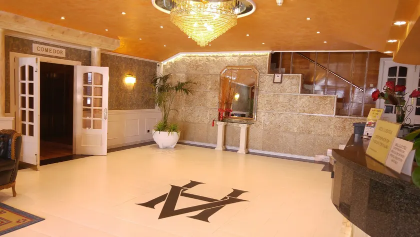 Hotel Verona - Image 1