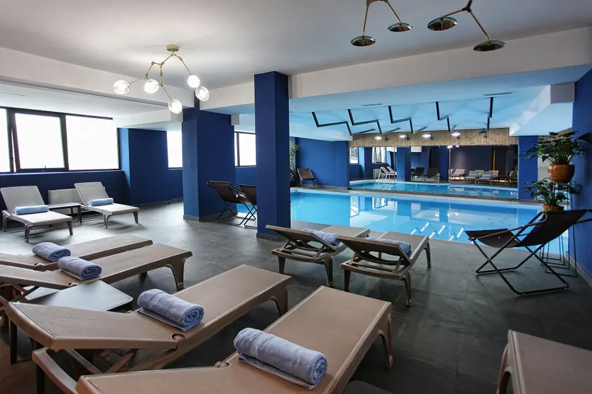 L.M Club Hotel - Image 1