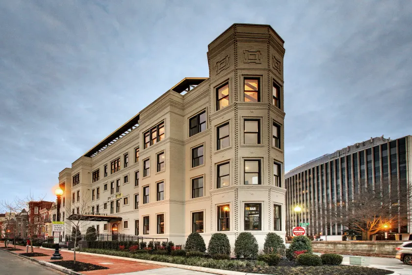 Hotel Hive - Image 1