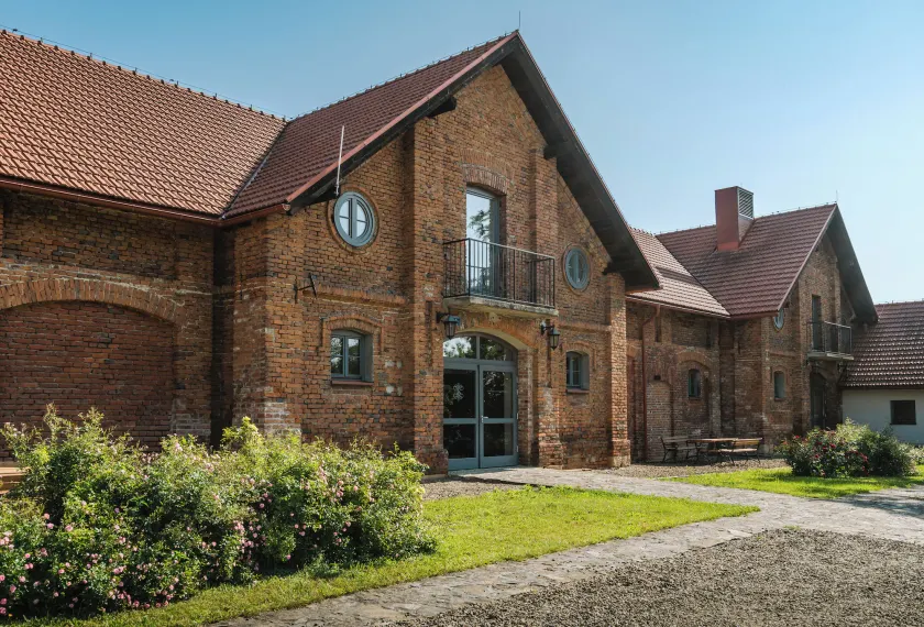 Dwór Kombornia - Folwark - Image 1
