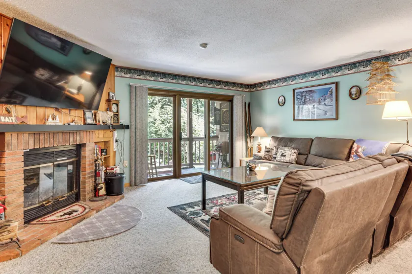 Riverfront Retreat w/ Deck: 1 Mi to Loon Mtn! - Image 1