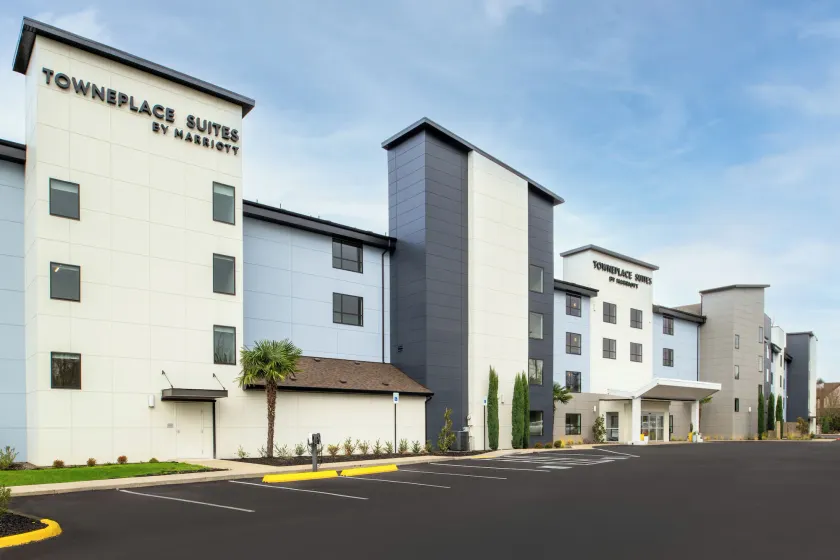 TownePlace Suites by Marriott Portland Airport - Image 1