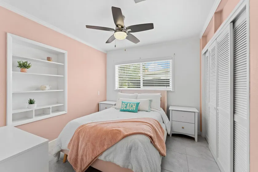 921 S Orlando Ave - Værelse