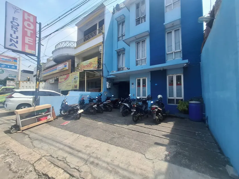 Tamastu Hotel Fortuna Jatiwaringin - Image 1