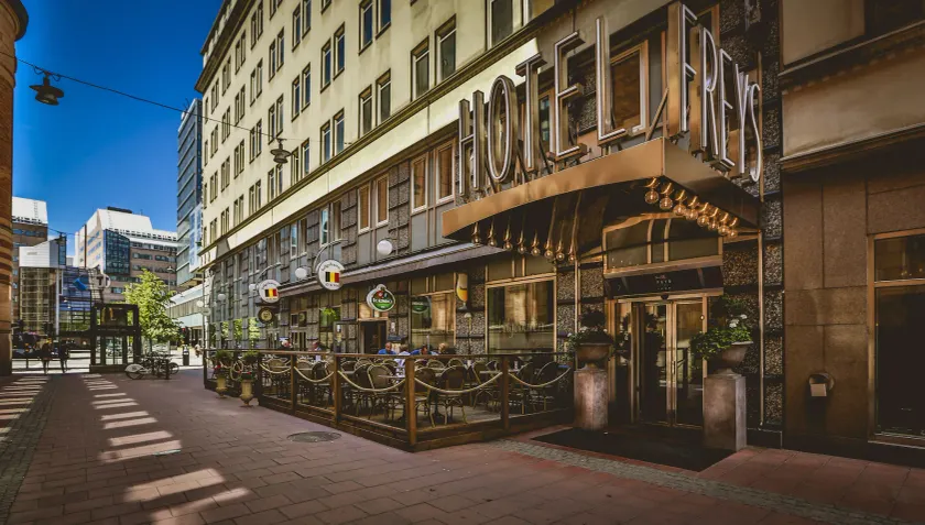 Freys Hotel - Image 1