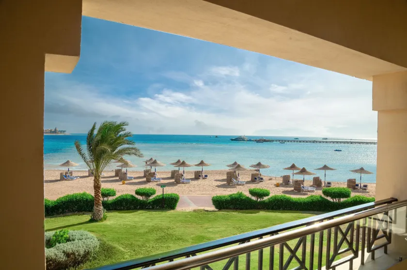 Cleopatra Luxury Resort Makadi Bay - Image 1