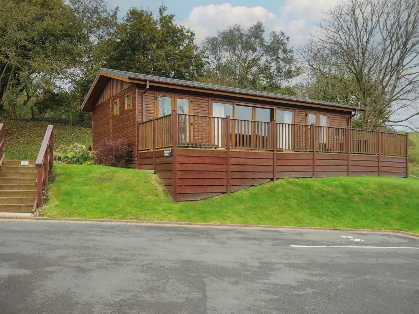 Hideaway Lodge - Image 1