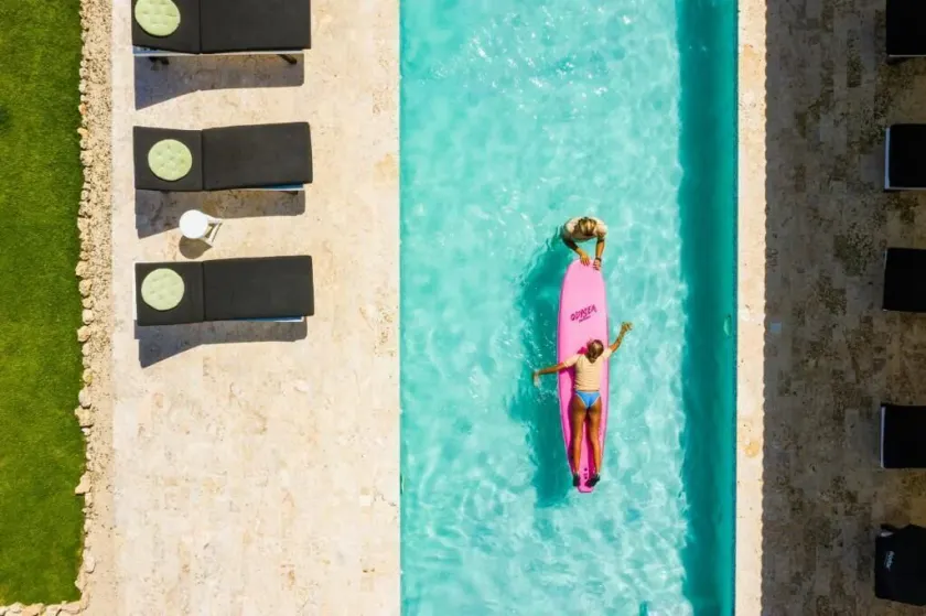 El Encuentro Surf Lodge - Image 1