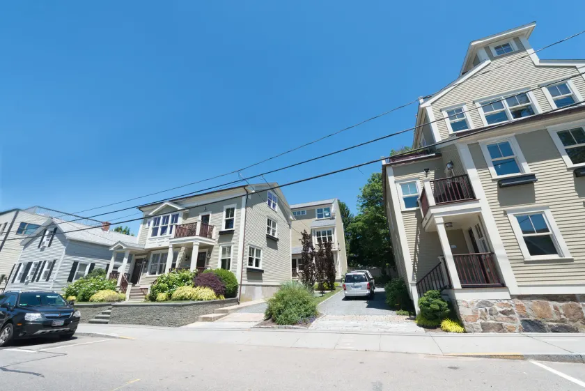The Newport Lofts - 546 Thames Street - Image 1