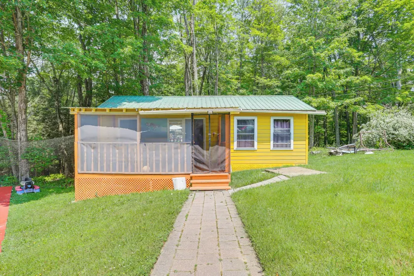 5 Mi to Marina & Raceways: Monticello Retreat! - Image 1