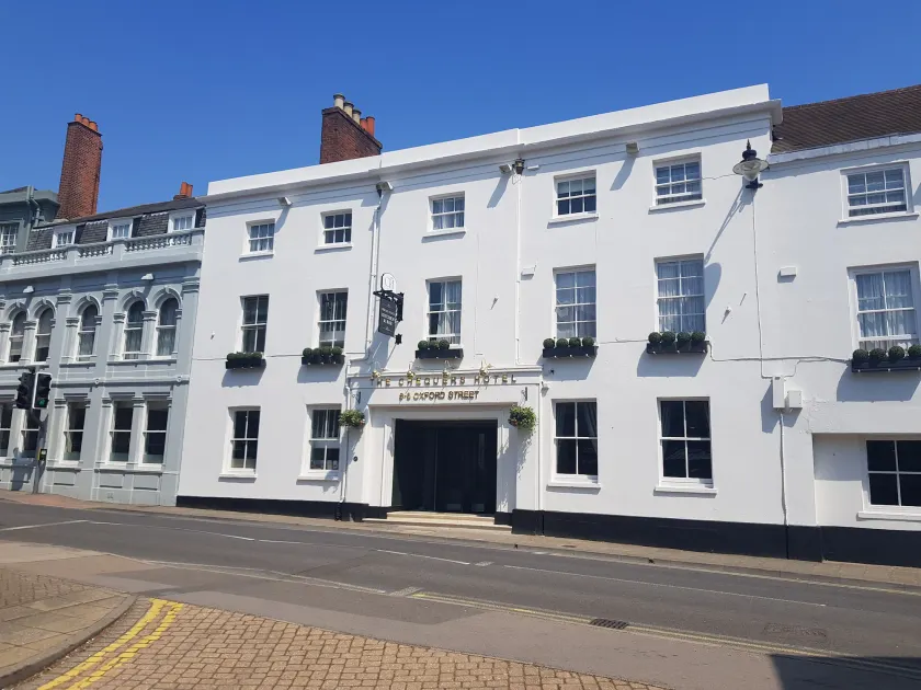 The Chequers Hotel - Image 1