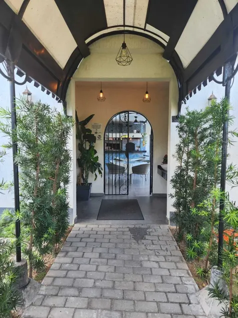 Hotel Oasis-Dream Holidays - La Petite France - Image 1