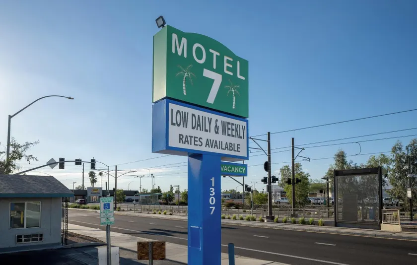 Motel 7 By OYO Near Phoenix Airport - Image 1