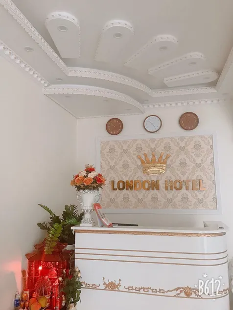 Hotel London - Rezeption