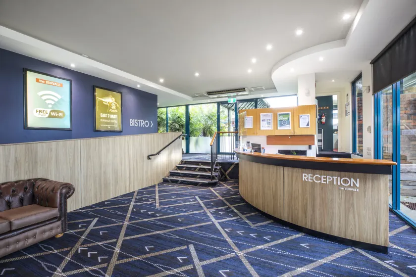 Burvale Hotel - Image 1