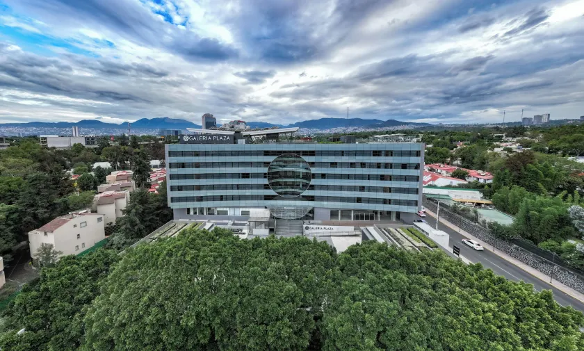 Galeria Plaza San Jeronimo - Image 1