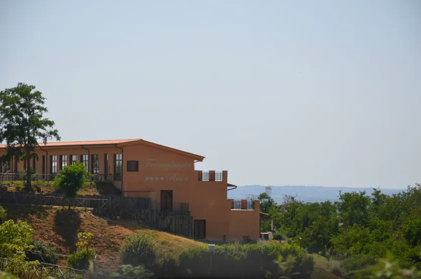 Francalancia Country Resort - Image 1