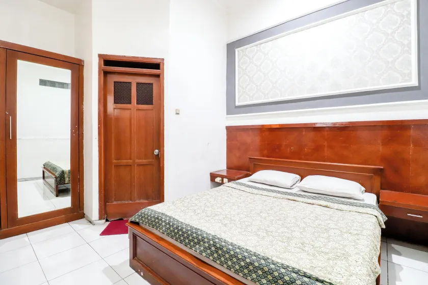Hotel Limaran 1 - Image 1