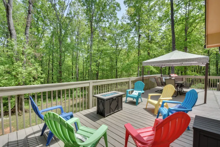 ‘The Lake Place’ Cabin w/ Golf Cart & Free Kayaks! - Image 1